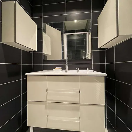 T2 A - Lr180-002 Apartamento *
